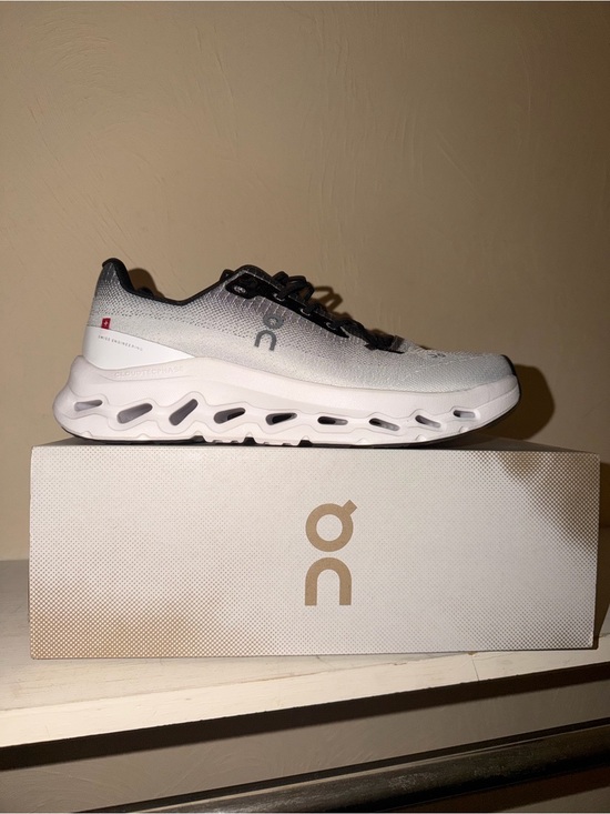 On Running Other - On Running Cloudtilt Men's White/Gray Running Shoes